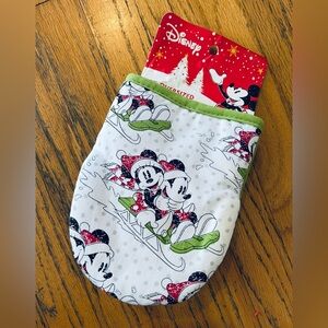 Disney Mickey & Minnie Mouse Christmas Oven Mitt Potholder Set Holiday decor New